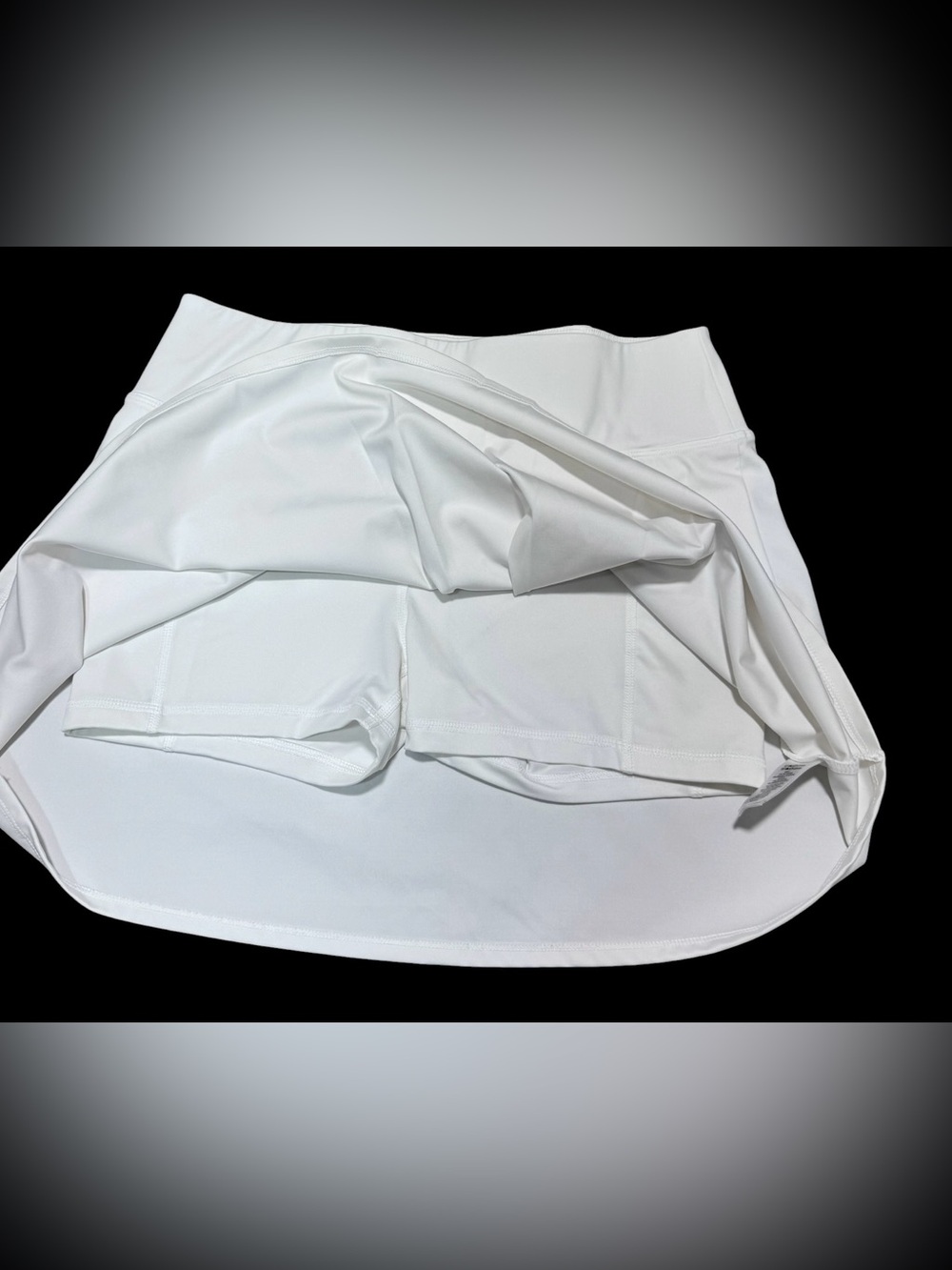 Tommy Bahama Active White Pleated Tennis Golf Athletic Skort Women’s - Picture 5 of 9
